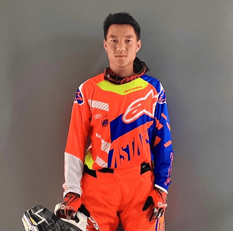 虎扑体育-中原猛虎队读秒绝平岭南猛虎队，冰球预选赛上演耐力碾压对手！教练团队居功至伟的简单介绍