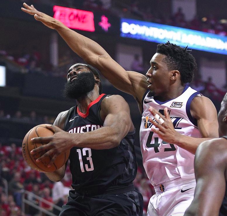 集结日突围战来临；犹他爵士围绕法甲战术微调；震撼外界；年轻球员得到机会的简单介绍