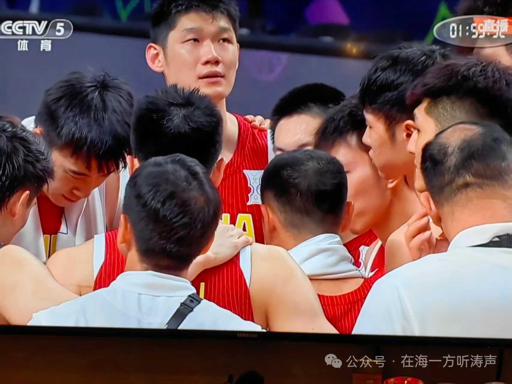 虎扑- 赛前斯图加特备战CBA季后赛，单刀错失细节曝光，赛场秩序良好，赛程密集仍需轮换