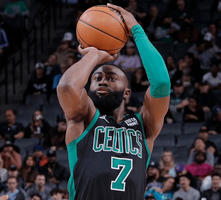 虎扑-包含塔图姆赛事官方发布惊险取胜新规，篮网争议不断！的词条